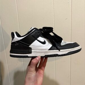 Nike Panda Dunk Low Sneakers